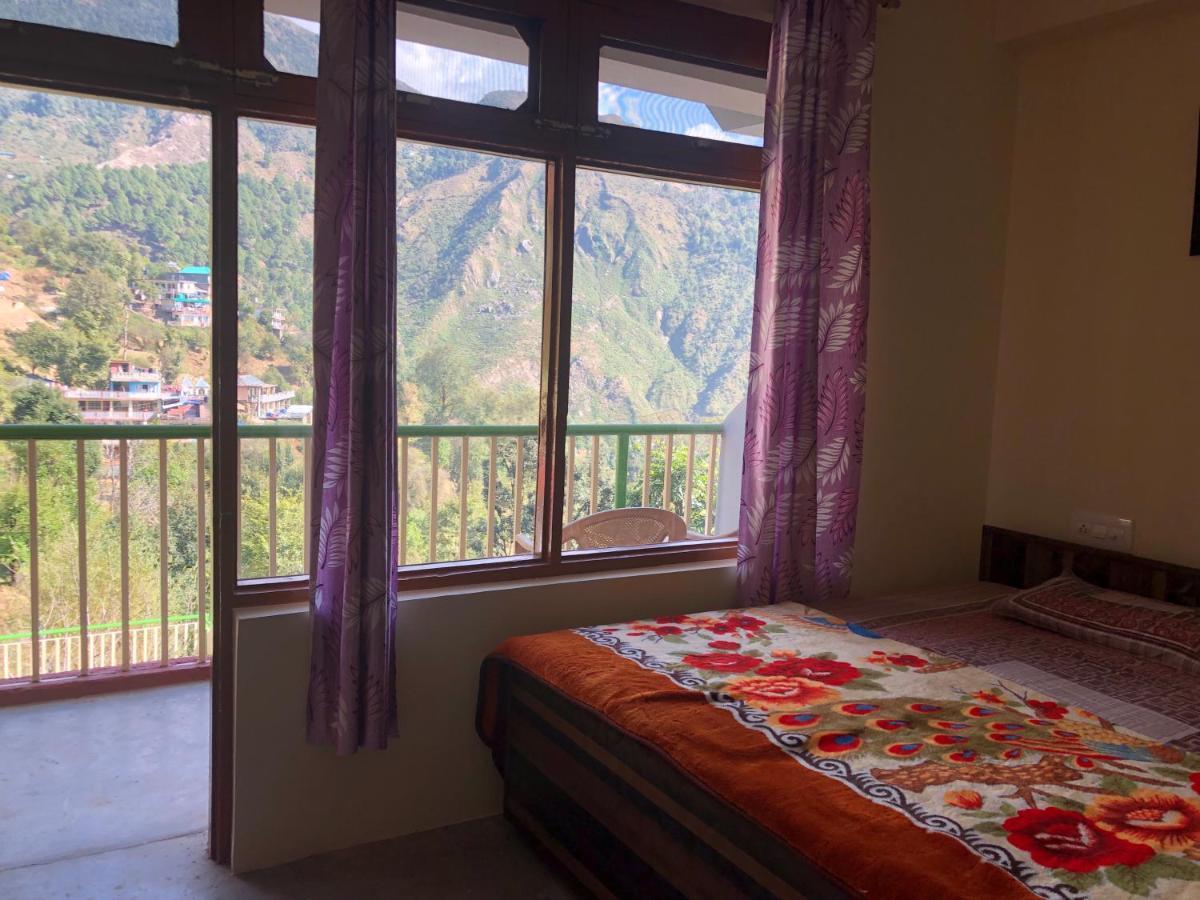 دارامشالا Amidst Home Stay المظهر الخارجي الصورة